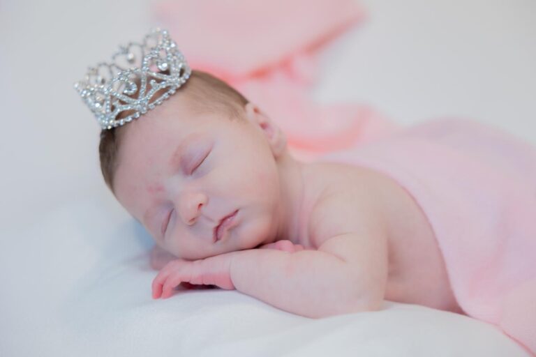luxury-newborn-photography-new-england